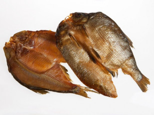 Белый амур холодного копчения: Карась холодного копчения